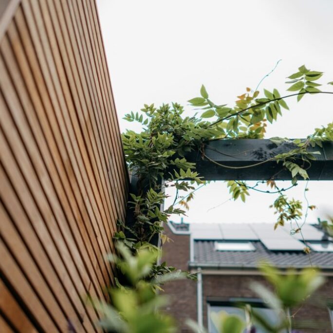 Aanleg kindvriendelijke tuin te Weesp