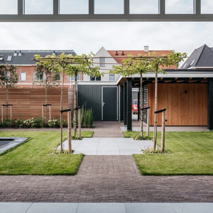 Aanleg tuin te Weesp