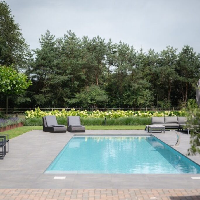 Aanleg luxueuze tuin in Lunteren