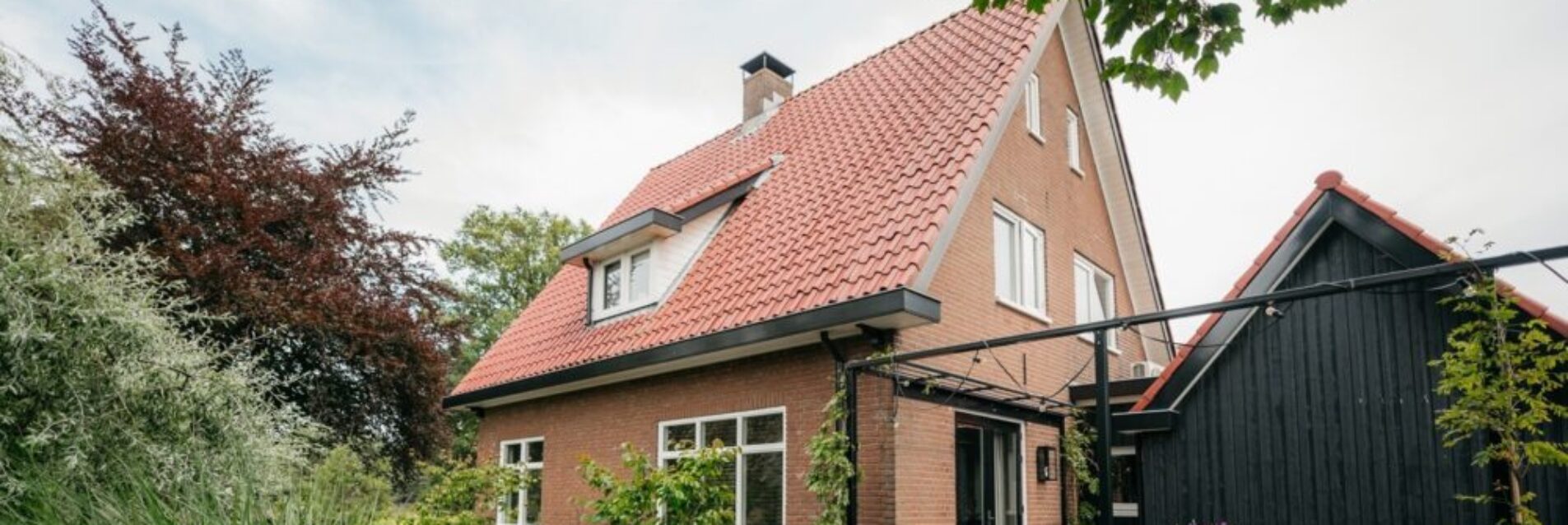 Natuurlijke tuin te Stroe
