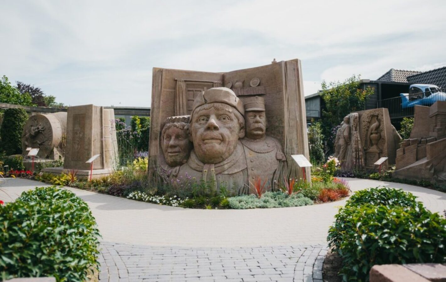 Aanleg tuin bij Zandsculpturen te Garderen