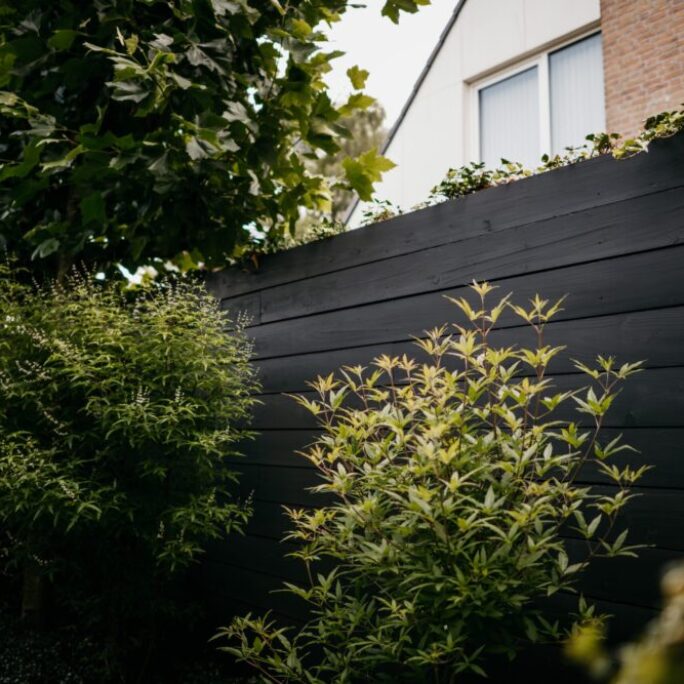 Tuin te Barneveld met een botanische uitstraling